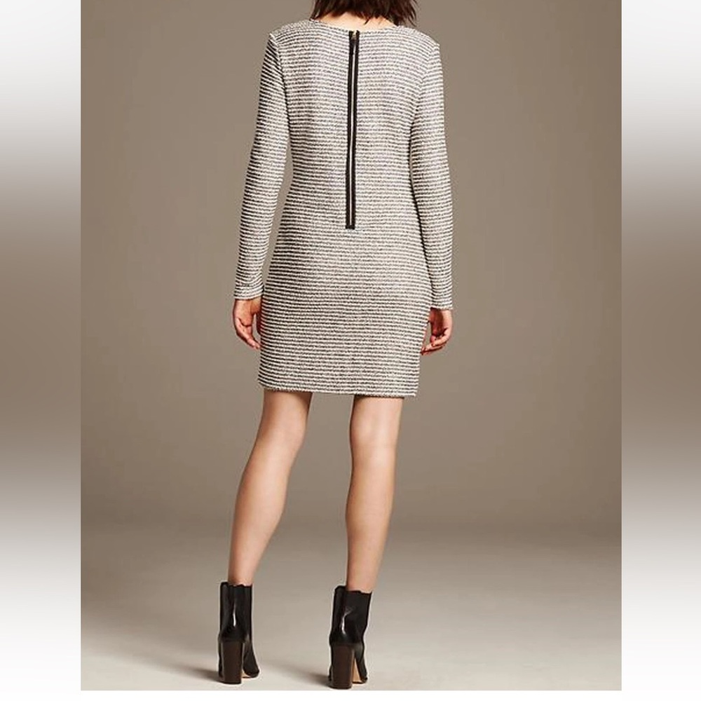 Banana Republic Textured Knit Long Sleeve Shift Dress Exposed Zipper Size 2P - Picture 3 of 13